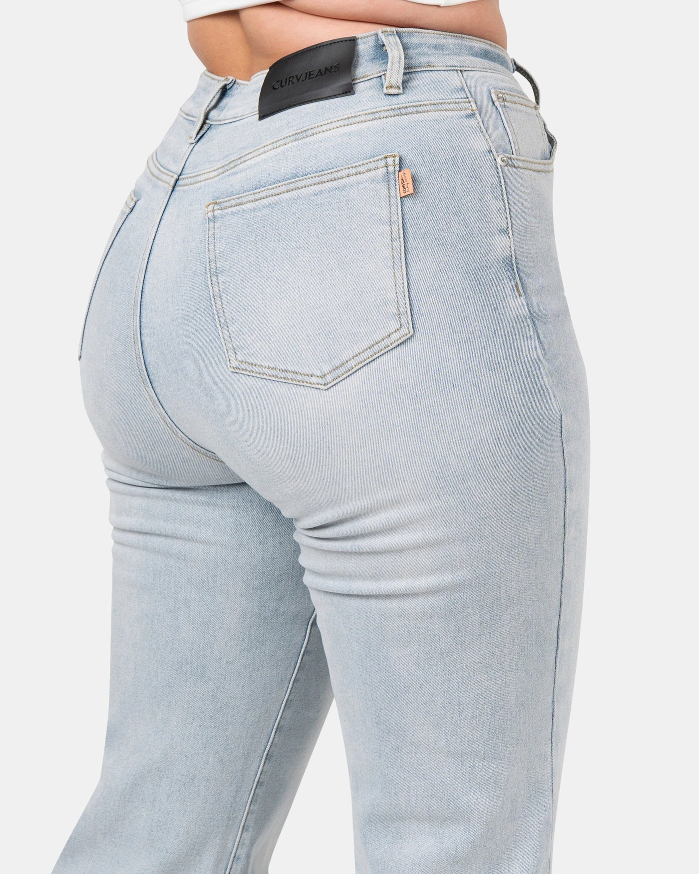 Curve-Hugging Relax – High-Waist – Cloud Blue