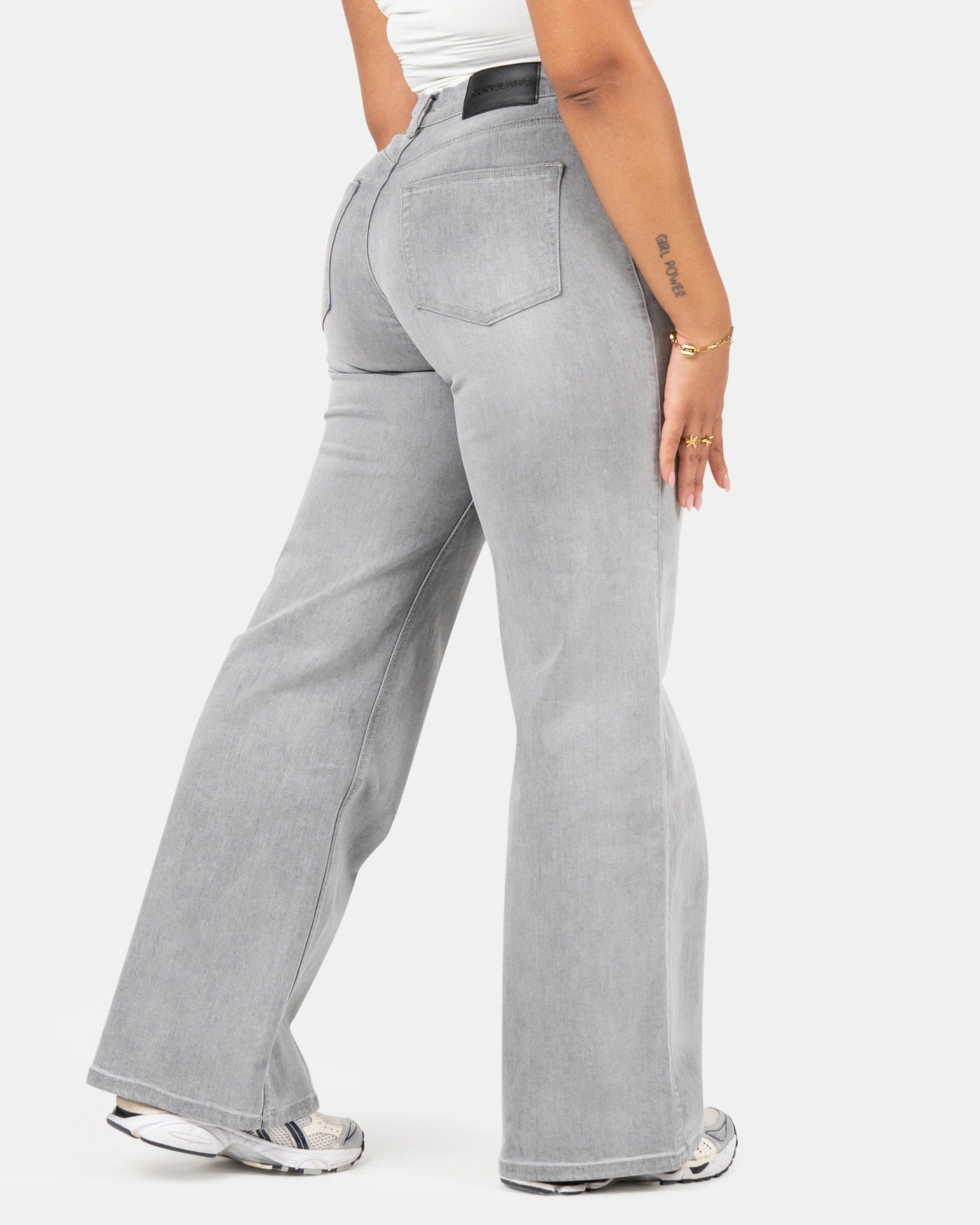 Curve-Hugging Wide Leg – Mid Rise – Cloud Grey