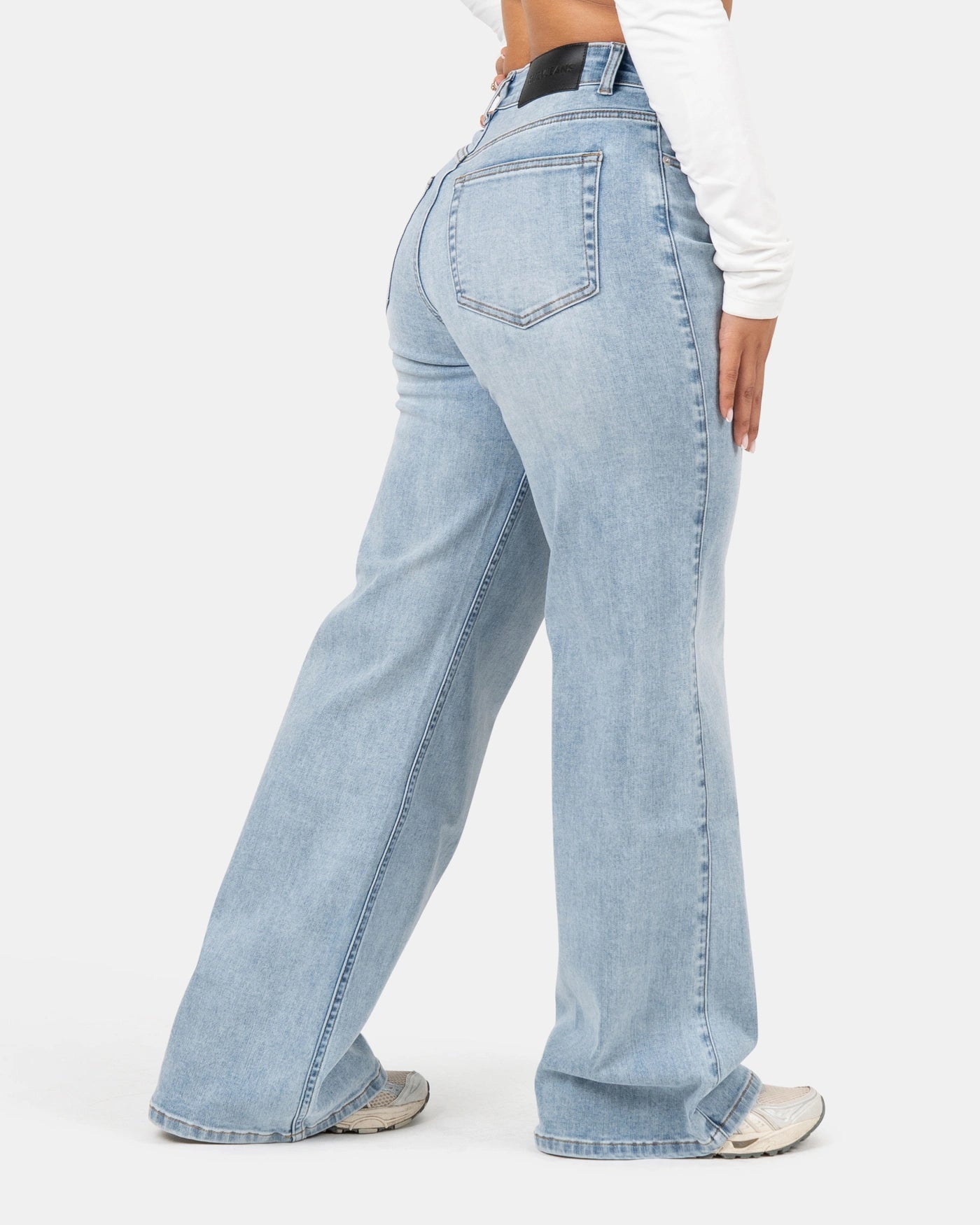 Curve-Hugging Wide Leg – Mid Rise – Ocean Blue