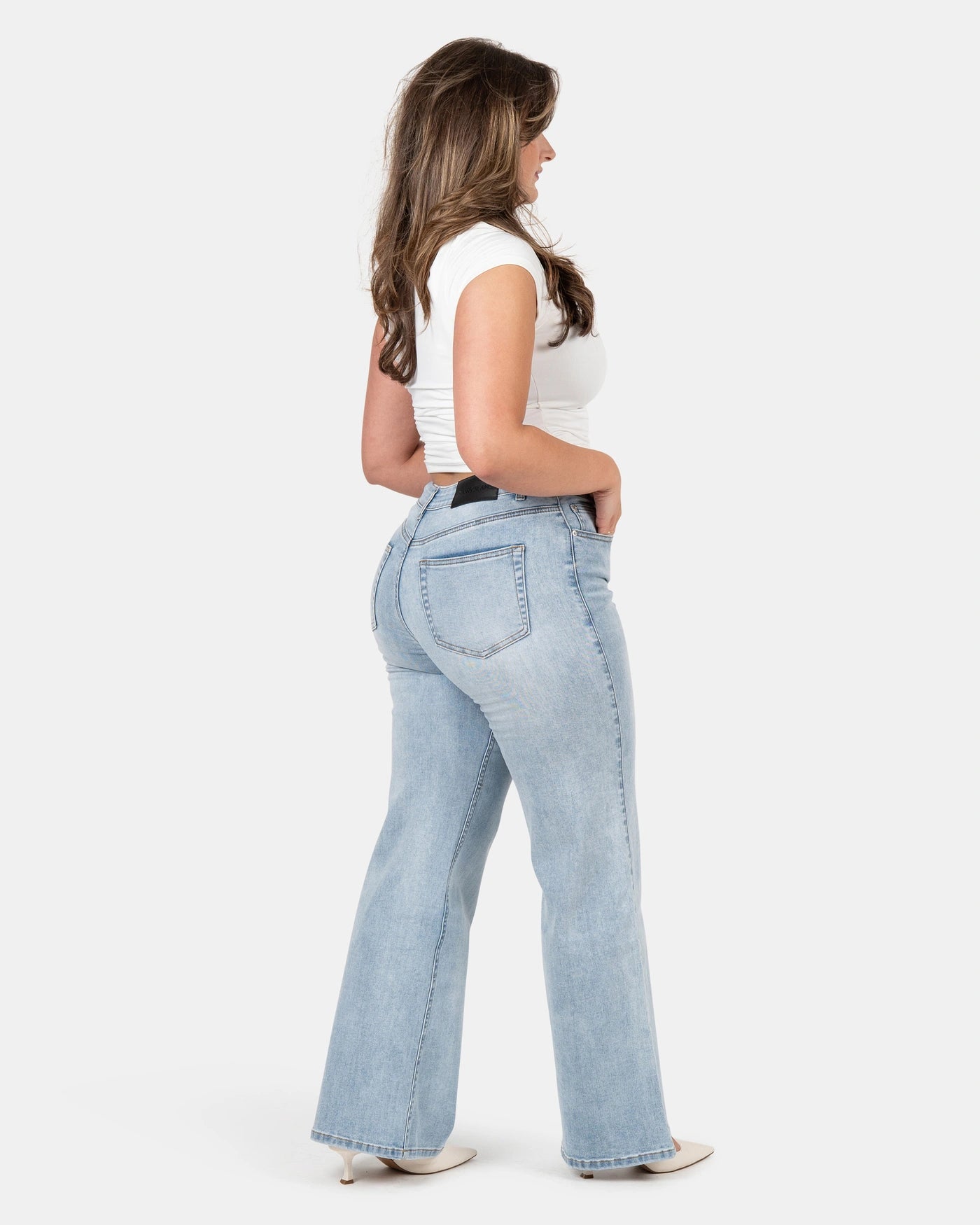 L | 169cm | 74cm waist