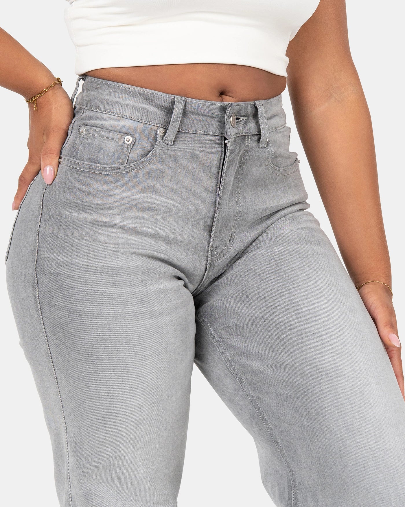 Curve-Hugging Wide Leg – Mid Rise – Cloud Grey