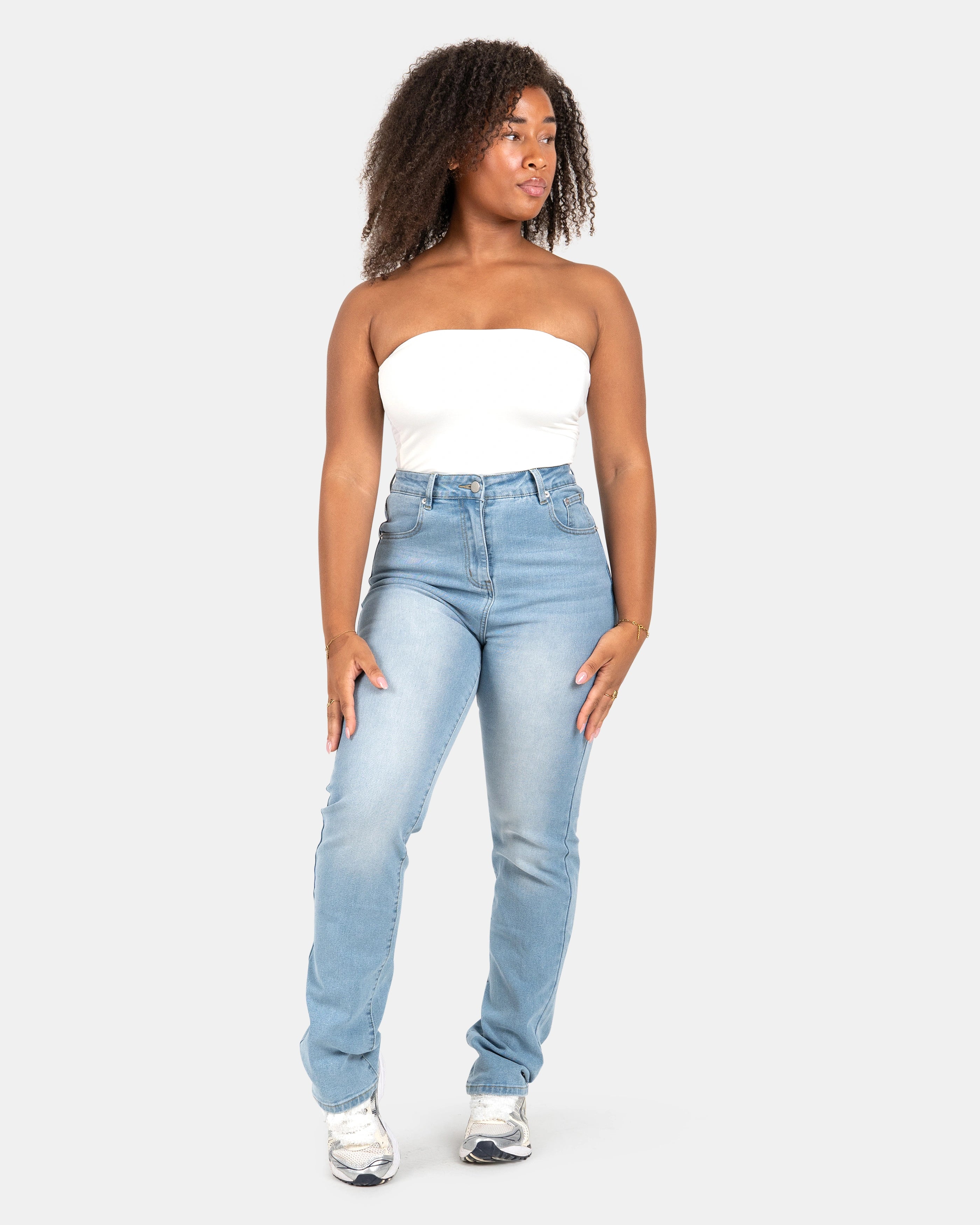 M | 163cm | 70cm waist