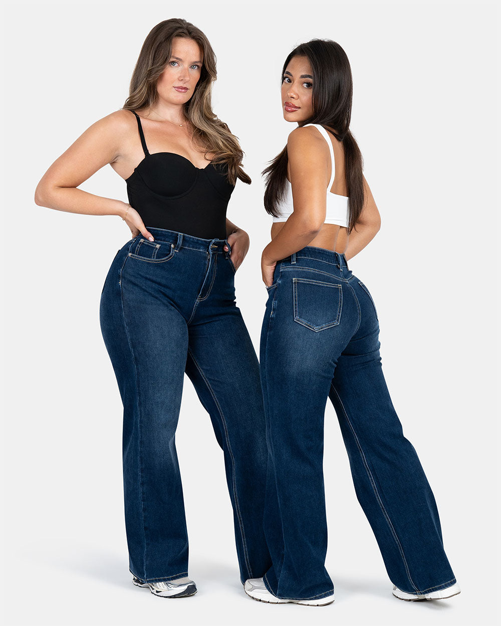 Curve-Hugging Relax – High-Waist – Indigo