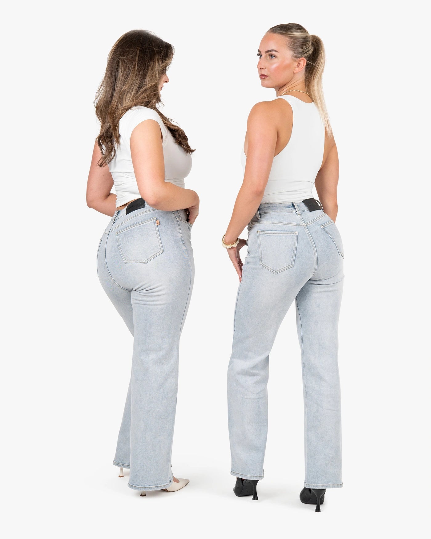 Curve-Hugging Relax – High-Waist – Cloud Blue