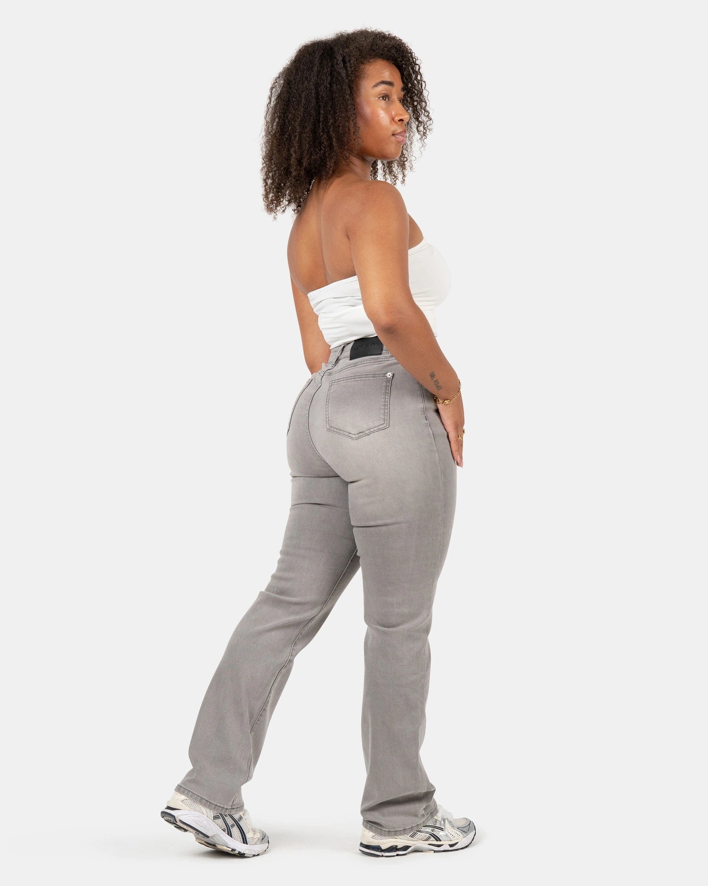 M | 163cm | 70cm waist