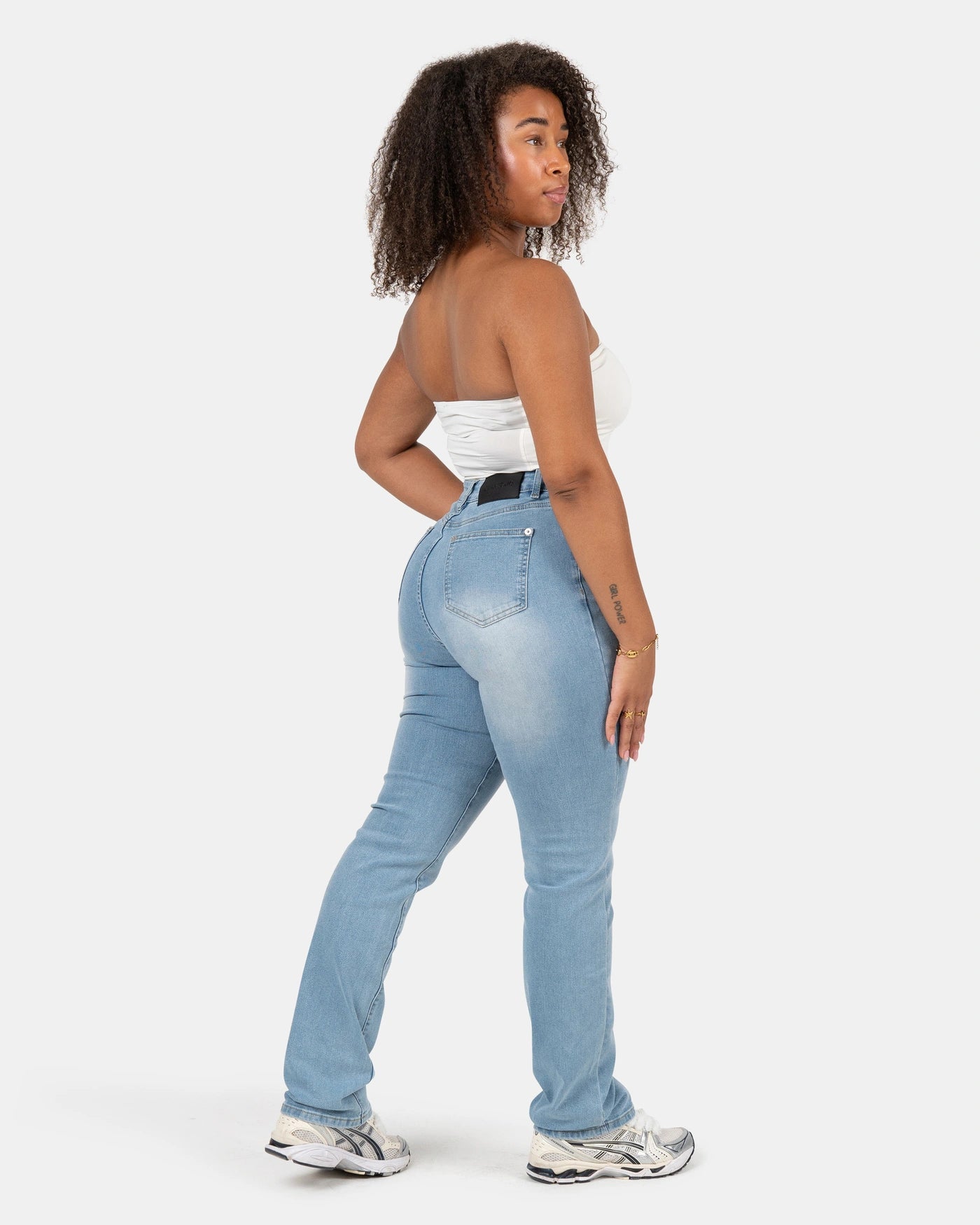 M | 163cm | 70cm waist