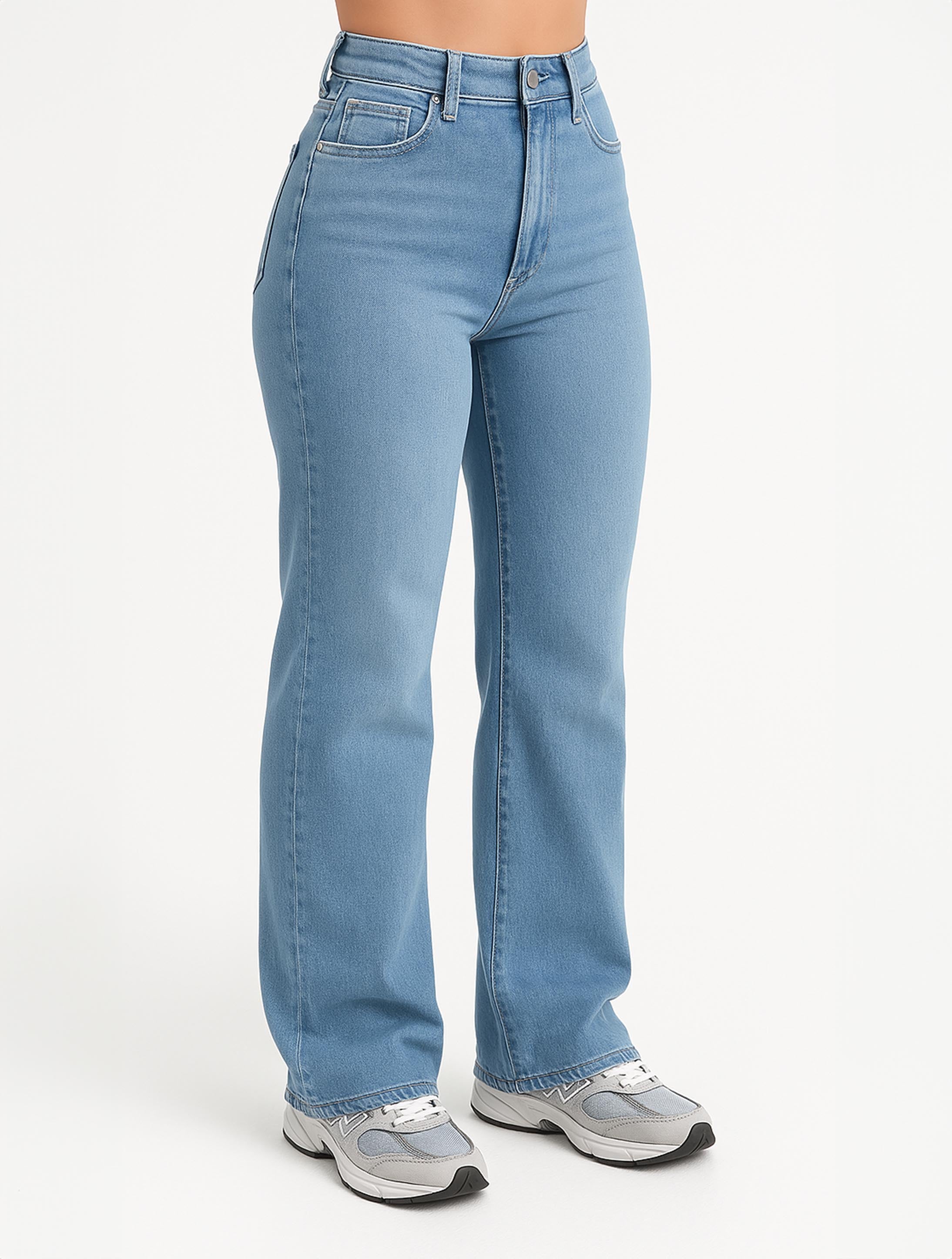 Curve-Hugging Relax Fit - Sky Blue