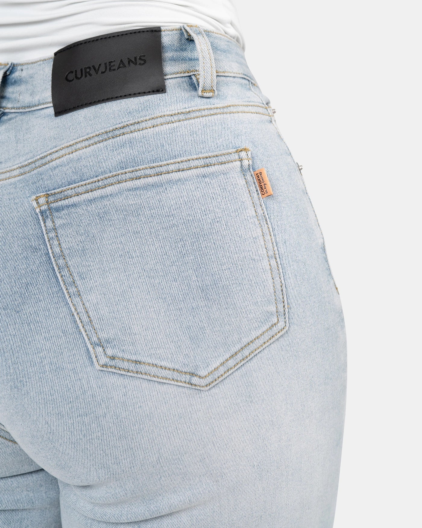 Curve-Hugging Relax – High-Waist – Cloud Blue