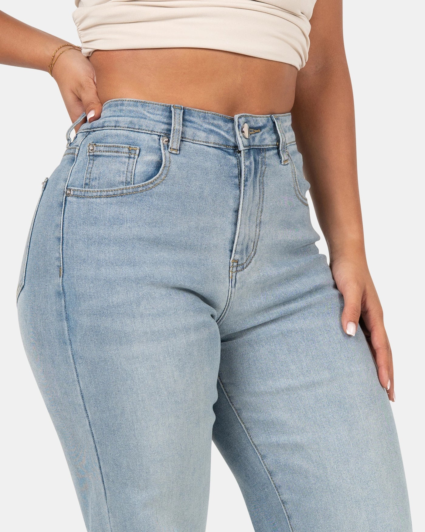 Curve-Hugging Relax – High-Waist – Sky Blue