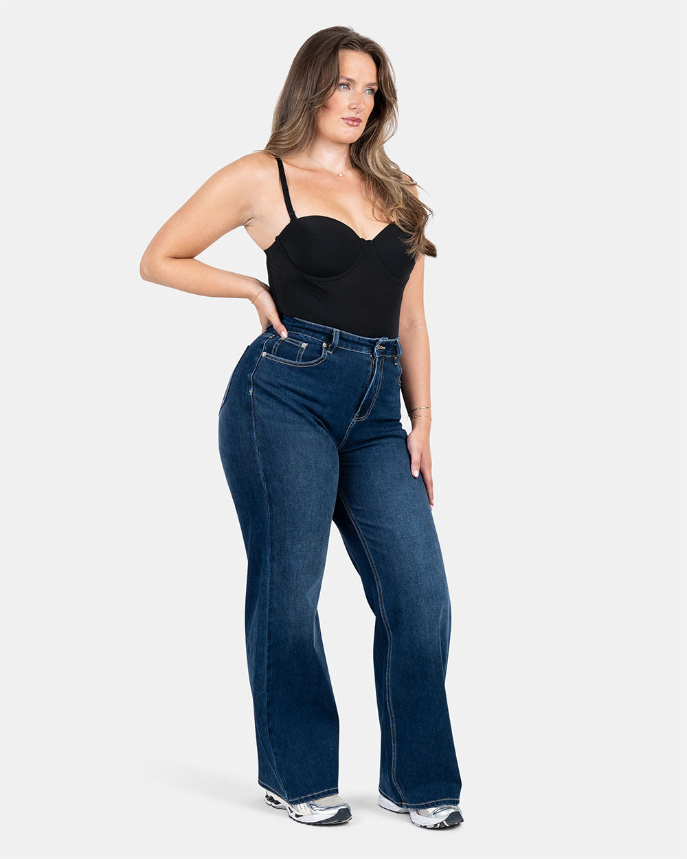 Curve-Hugging Relax – High-Waist – Indigo