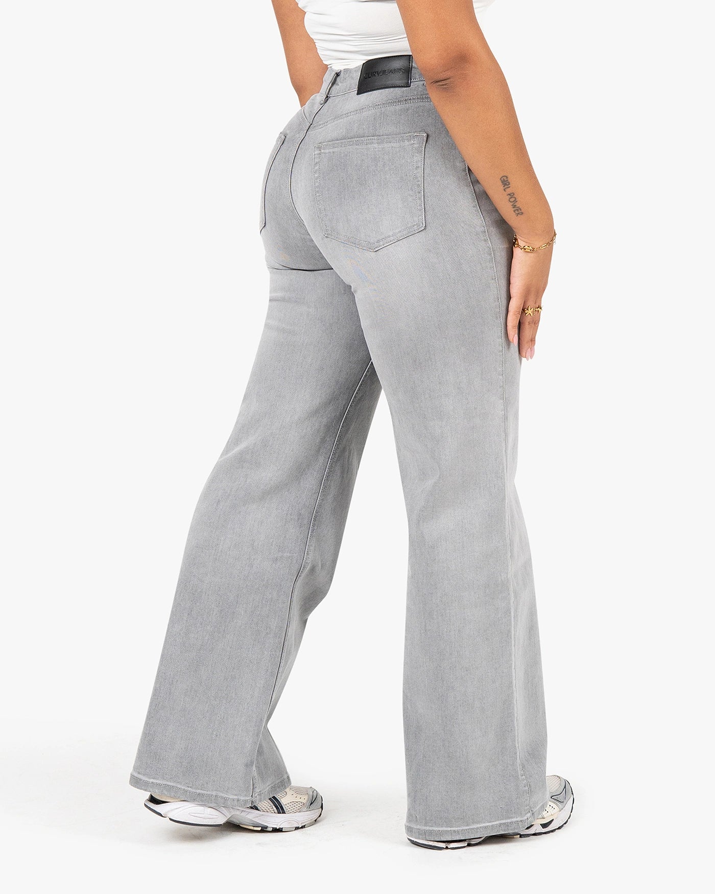Curve-Hugging Wide Leg – Mid Rise – Cloud Grey